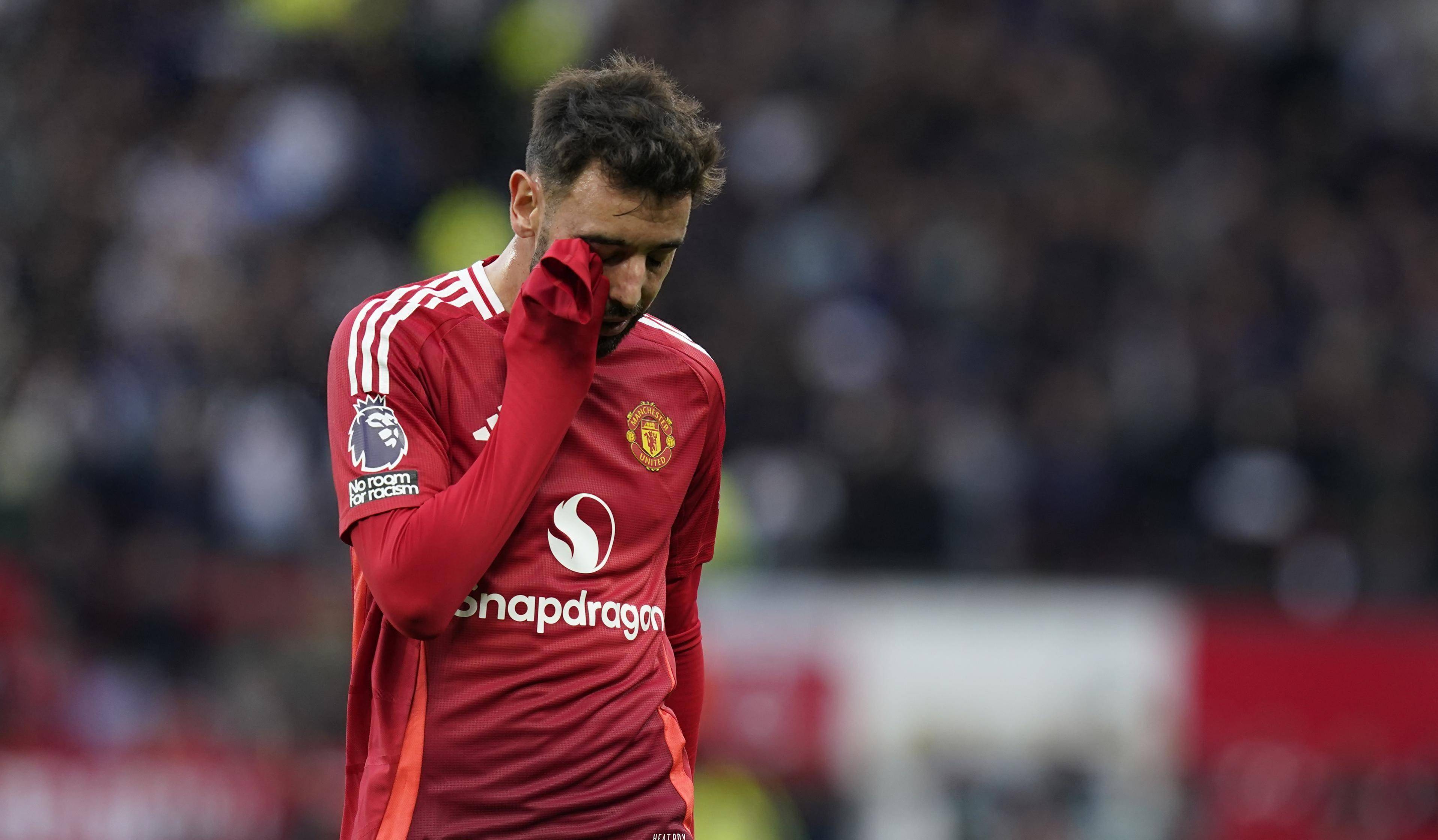 莱万多夫斯基在MAD比赛中险胜葡萄牙体育主帅复盘备战欧超杯，媒体一致点评：罗马今晨官宣签约