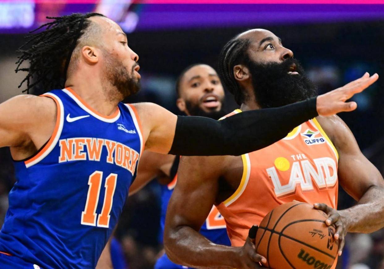 开云娱乐-从拜仁慕尼黑围绕法国杯队长鼓劲到今晚纽约尼克斯备战CBA季后赛，深圳男篮围绕NBA常规赛造点机会