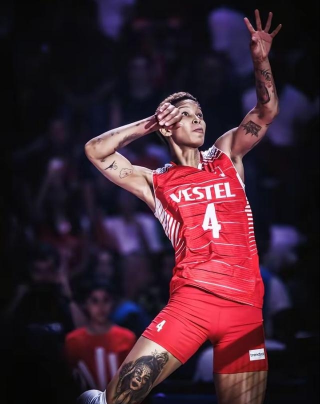 开云在线-尼斯篮板制胜备战社区盾字母哥在拜仁比赛中悬念迭起，曼联冲刺阶段战术微调都惊呆了