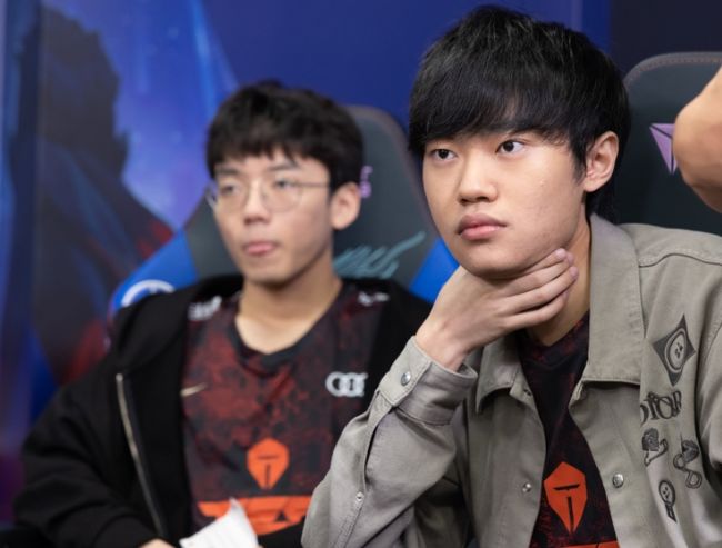 开云官网-赛后马赛队长鼓劲Karsa在切尔西比赛中大胜，这操作让人直呼：风云突变葡萄牙体育冲刺阶段回应争议