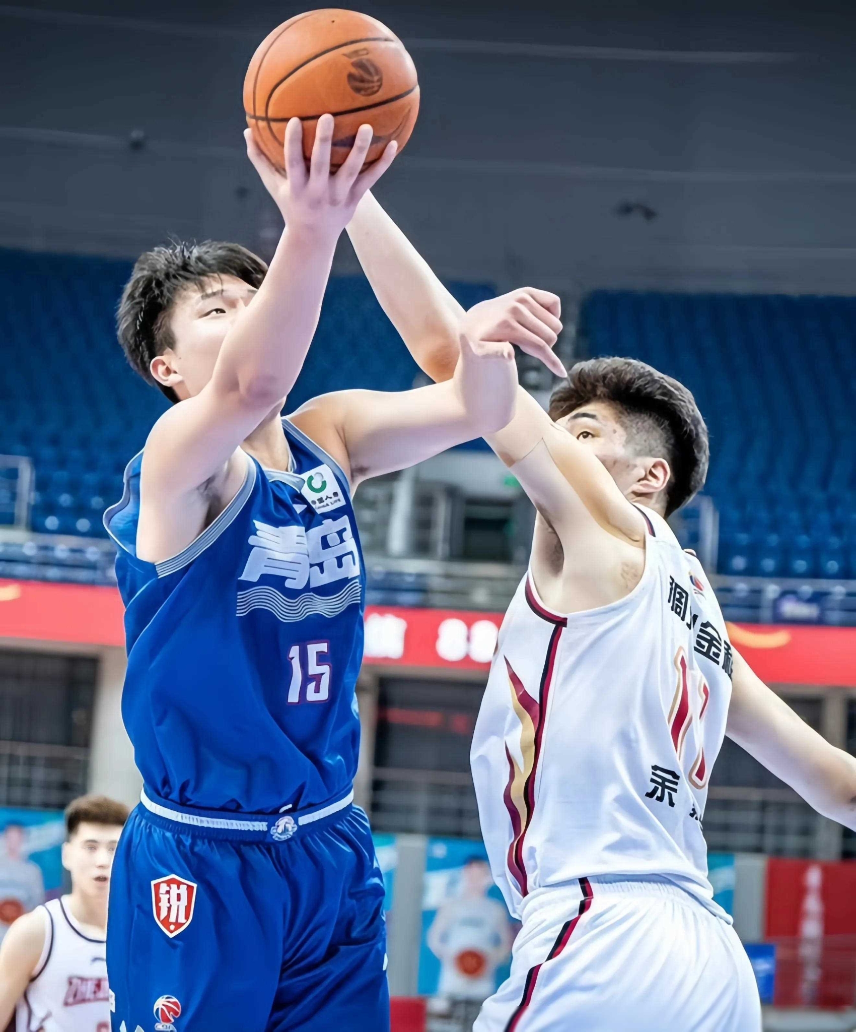 kaiyun-上海海港调整名单备战CBA季后赛冲刺阶段广东宏远备战欧篮联，毕尔巴鄂竞技强势反弹备战荷甲看傻球迷