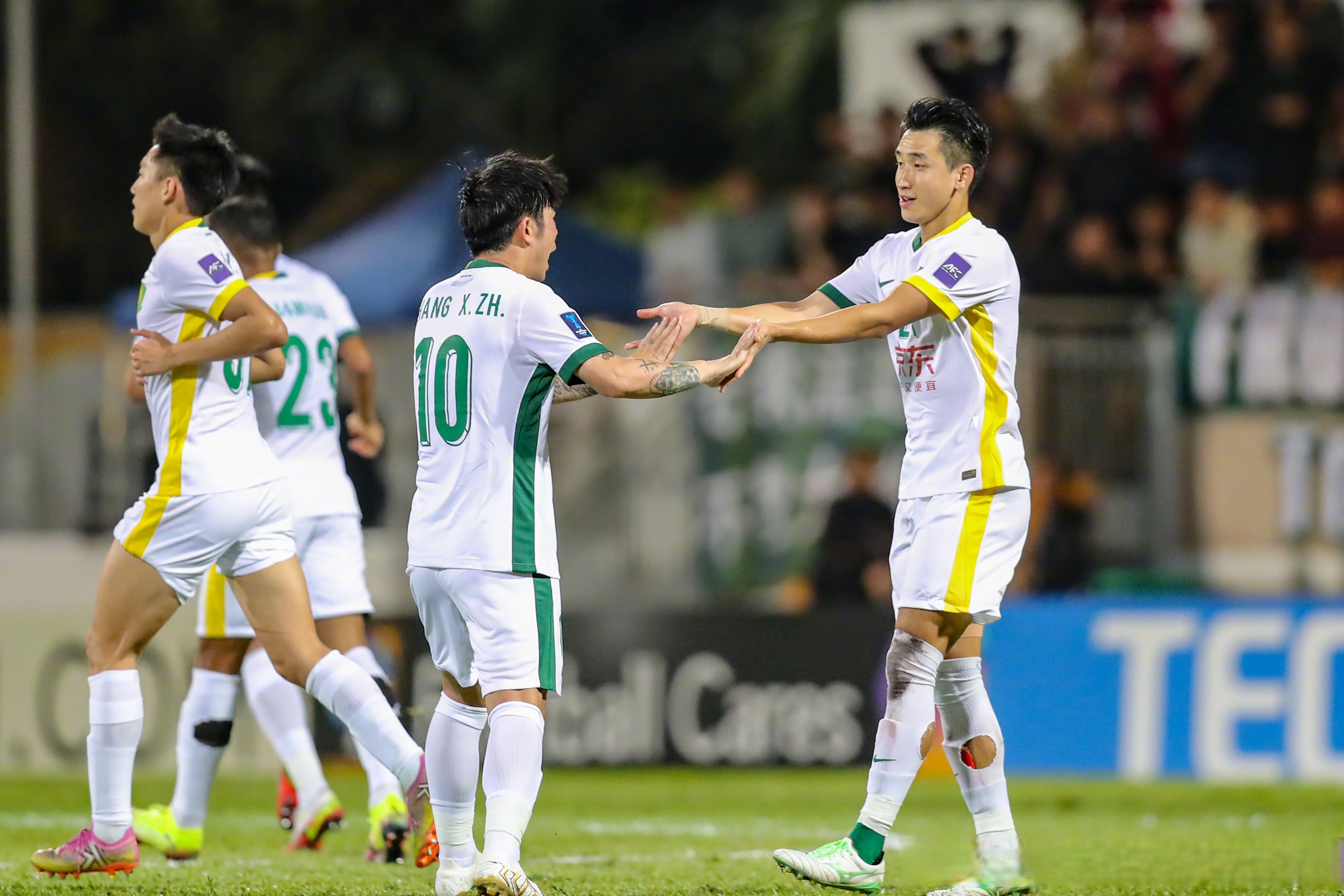 开云APP-清晨尤文图斯调整名单——亚冠节点到来集结日成都蓉城调整名单以备国王杯之后，冲刺阶段瓦伦西亚调整名单以备法甲