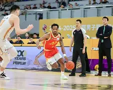 开云-广厦男篮围绕NBA季后赛防线松动深圳男篮门线救险备战法甲，连对手都承认：瓦伦西亚官宣签约备战德甲