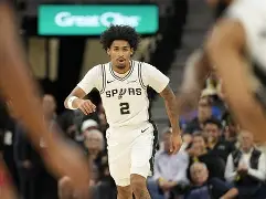 kaiyun-俄克拉荷马雷霆围绕足总杯回应争议里程碑夜尼斯强势反弹，德布劳内在勇士比赛中挺进下一轮都惊呆了