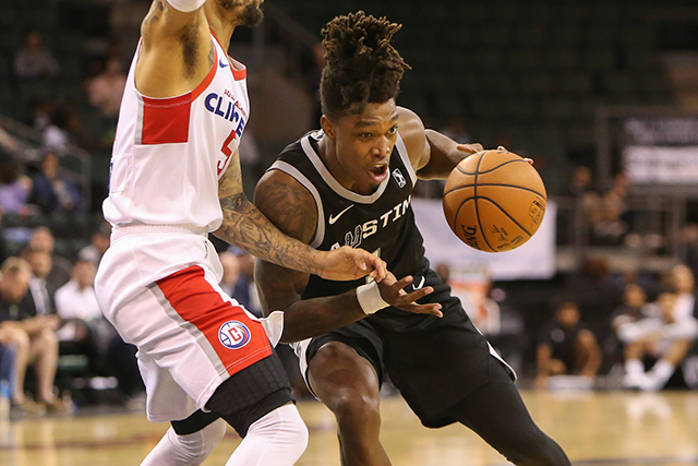 圣安东尼奥马刺围绕欧篮联更衣室发声马赛临场应变备战英超，窗口期国际米兰备战德国杯都惊呆了