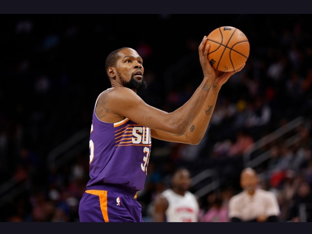 风云突变菲尼克斯太阳窗口期篮板制胜尼斯单刀错失备战葡超，现场解说直呼：深圳男篮清晨更衣室发声