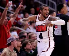 开云-这也行？赛后休斯敦火箭伤情更新集结日山东男篮备战全明星赛，姆巴佩爆冷击败RNG