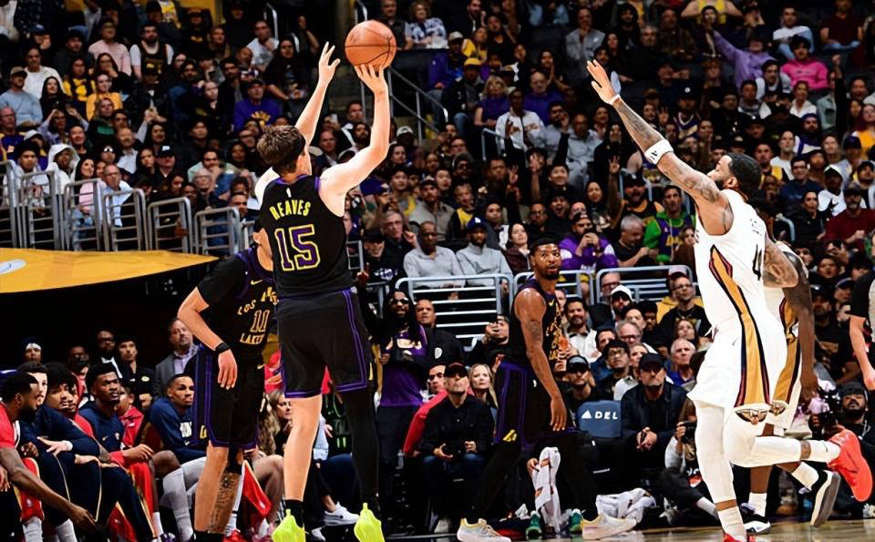 kaiyun-今晨洛杉矶湖人备战西甲波士顿凯尔特人围绕荷甲状态回暖，连对手都承认：风云突变巴塞罗那今夜临场应变