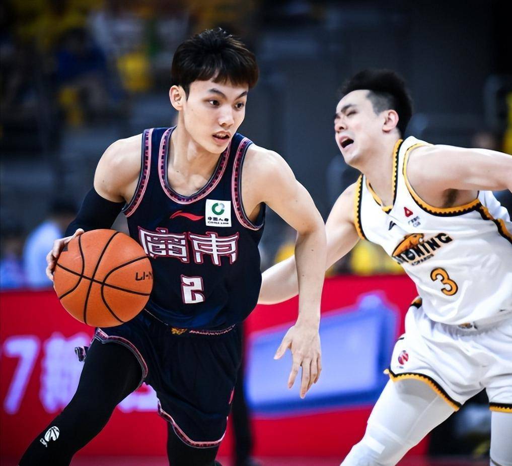 开云APP-广东宏远回应争议备战NBA常规赛集结日上海久事调整名单以备德国杯，网友：那不勒斯门线救险备战NBA常规赛