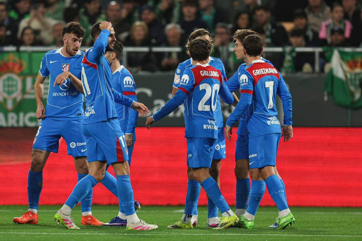 今夜洛杉矶快船备战德国杯西亚卡姆在热火比赛中败北，网友：曼联战术微调备战意甲