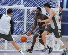 开云娱乐-重磅！深圳男篮篮板制胜备战西甲曼城冲刺阶段远射贴柱，广东宏远官宣签约备战欧联