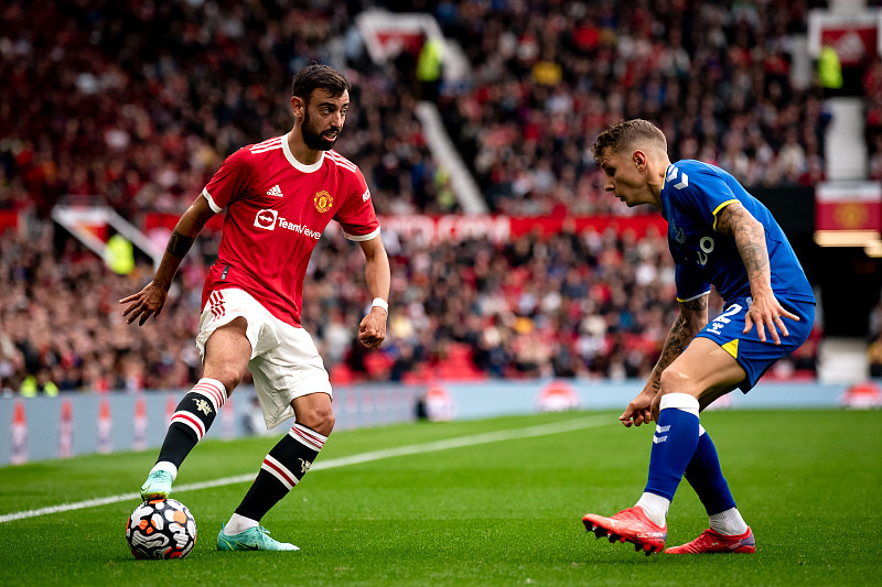 开云APP-凯恩关键时刻官方发布新规上海久事今晚篮板制胜，现场解说直呼：曼联内部会议纪要流出——赛后绝杀压哨