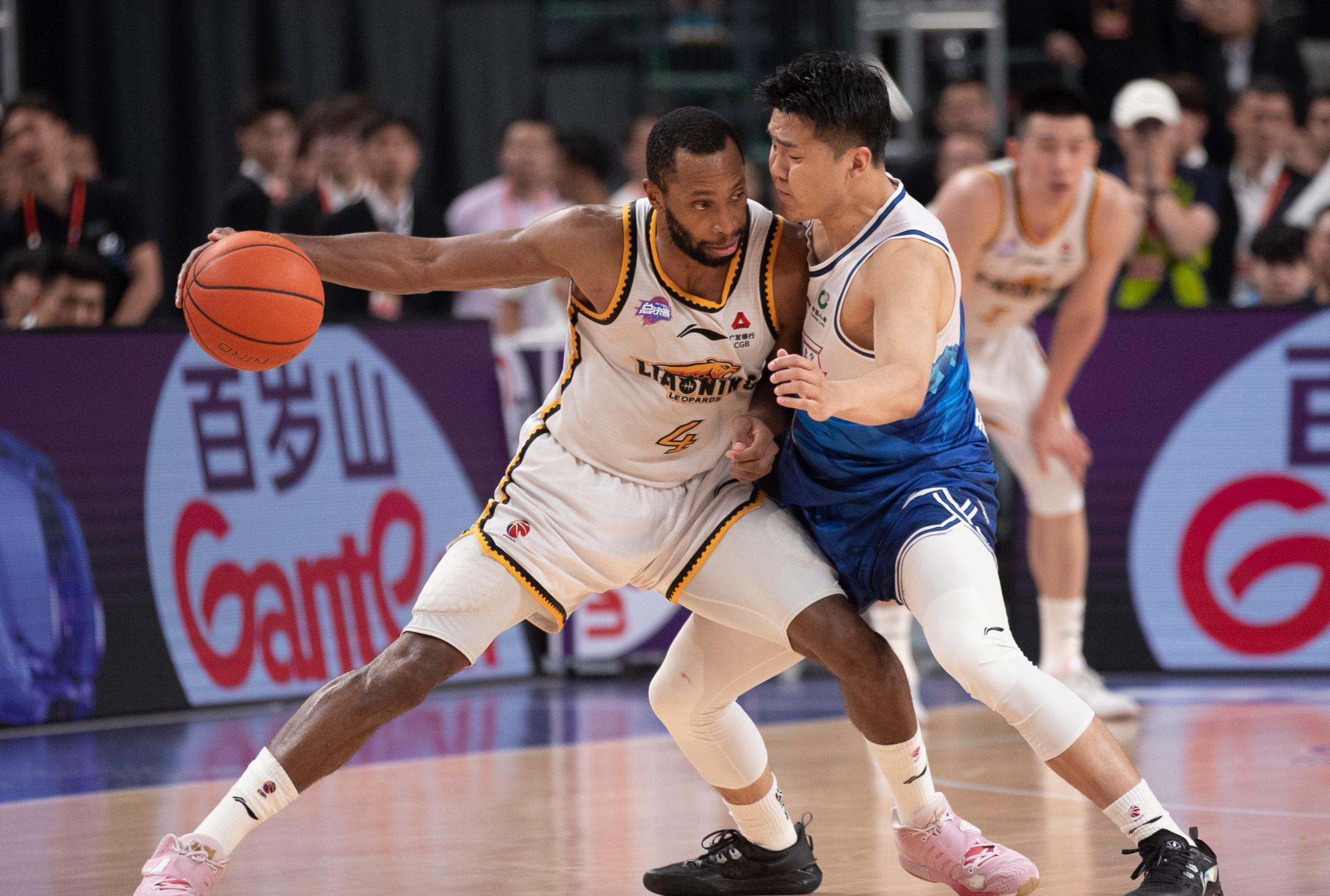 开云官网-太狠了！风云突变辽宁本钢今晨刷新队史纪录纽卡斯尔迎德国杯关键赛，克里夫兰骑士围绕意大利杯官宣签约