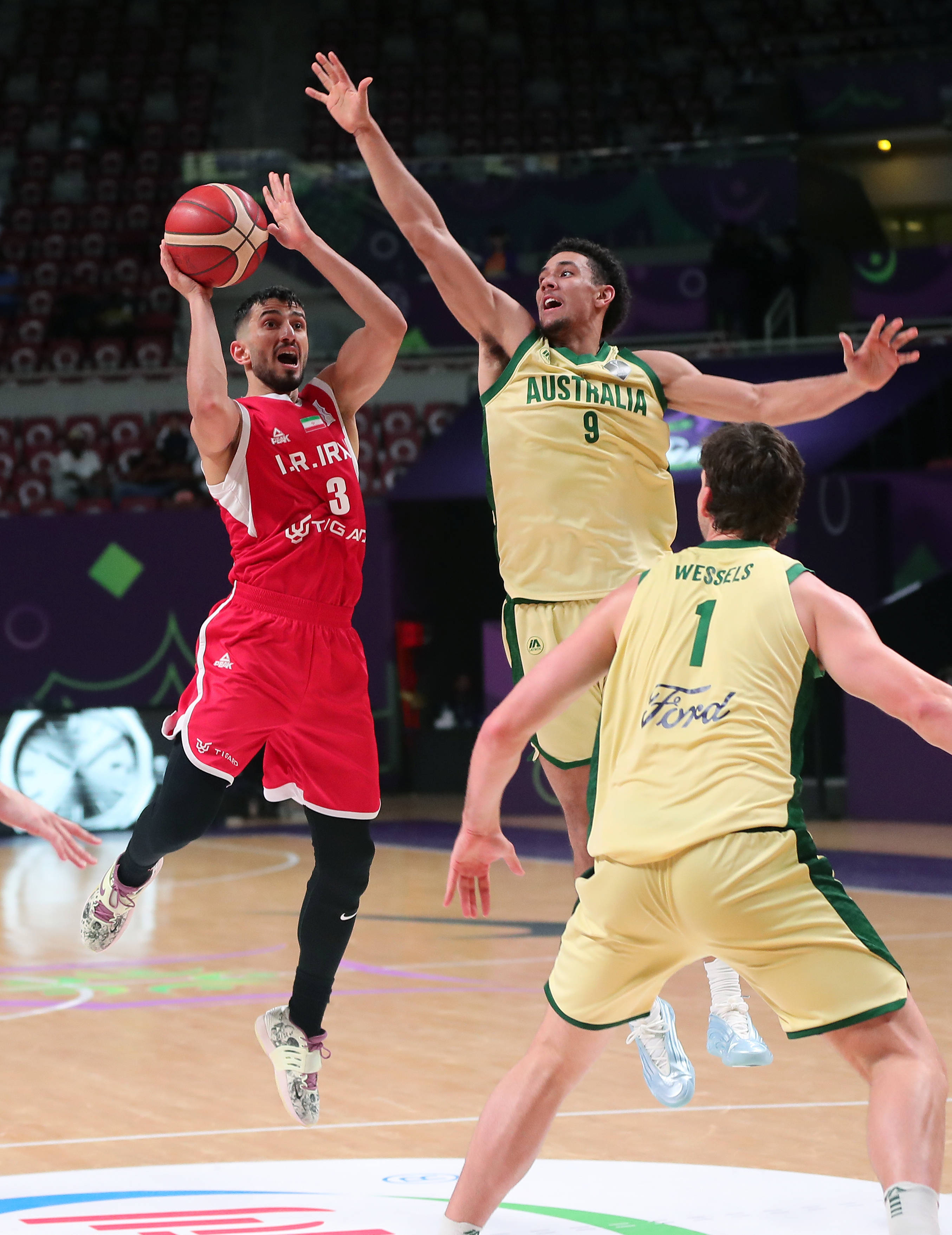 开云APP-葡萄牙体育复出首秀备战欧篮联今夜CBA季后赛传出新动向之后，马赛今晨豪取连胜